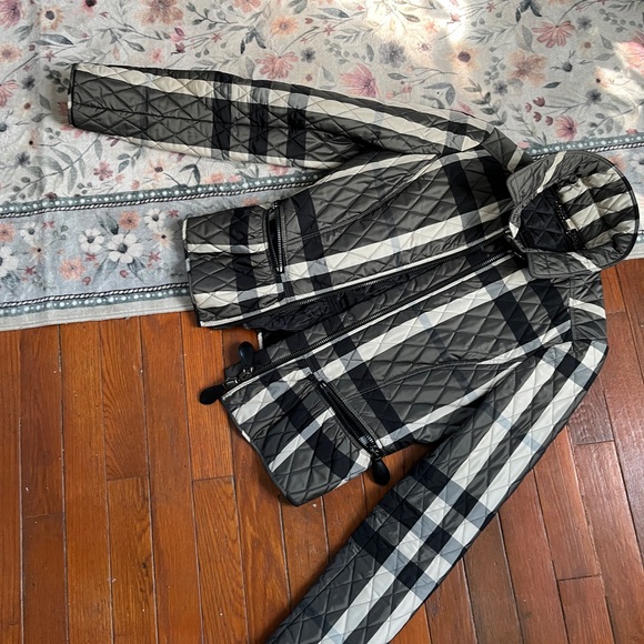 Burberry Jackets & Blazers - Burberry Quilted Jacket in Black & Gray Plaid